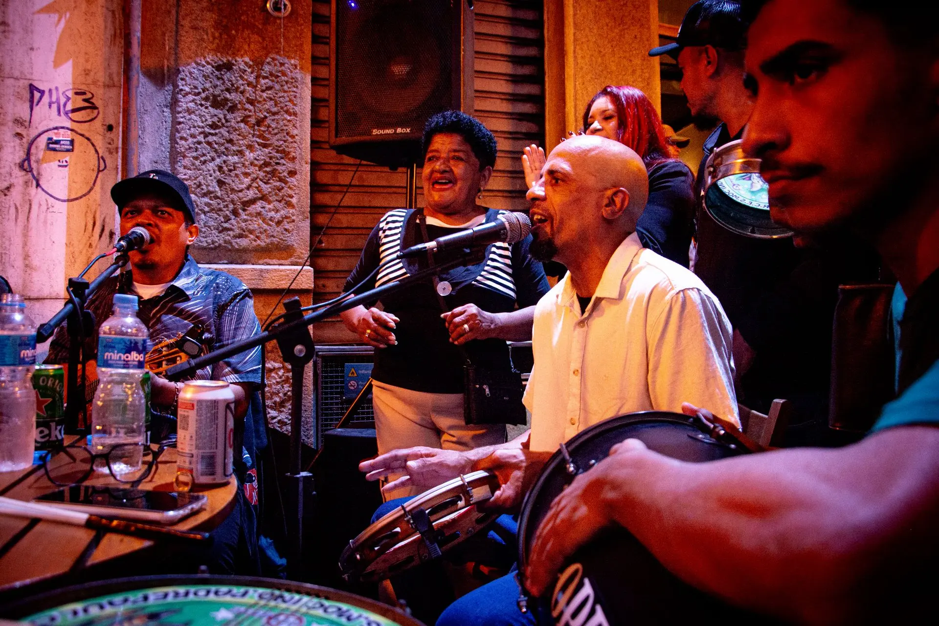 Macaco Velho 17 Anos - Foto 04